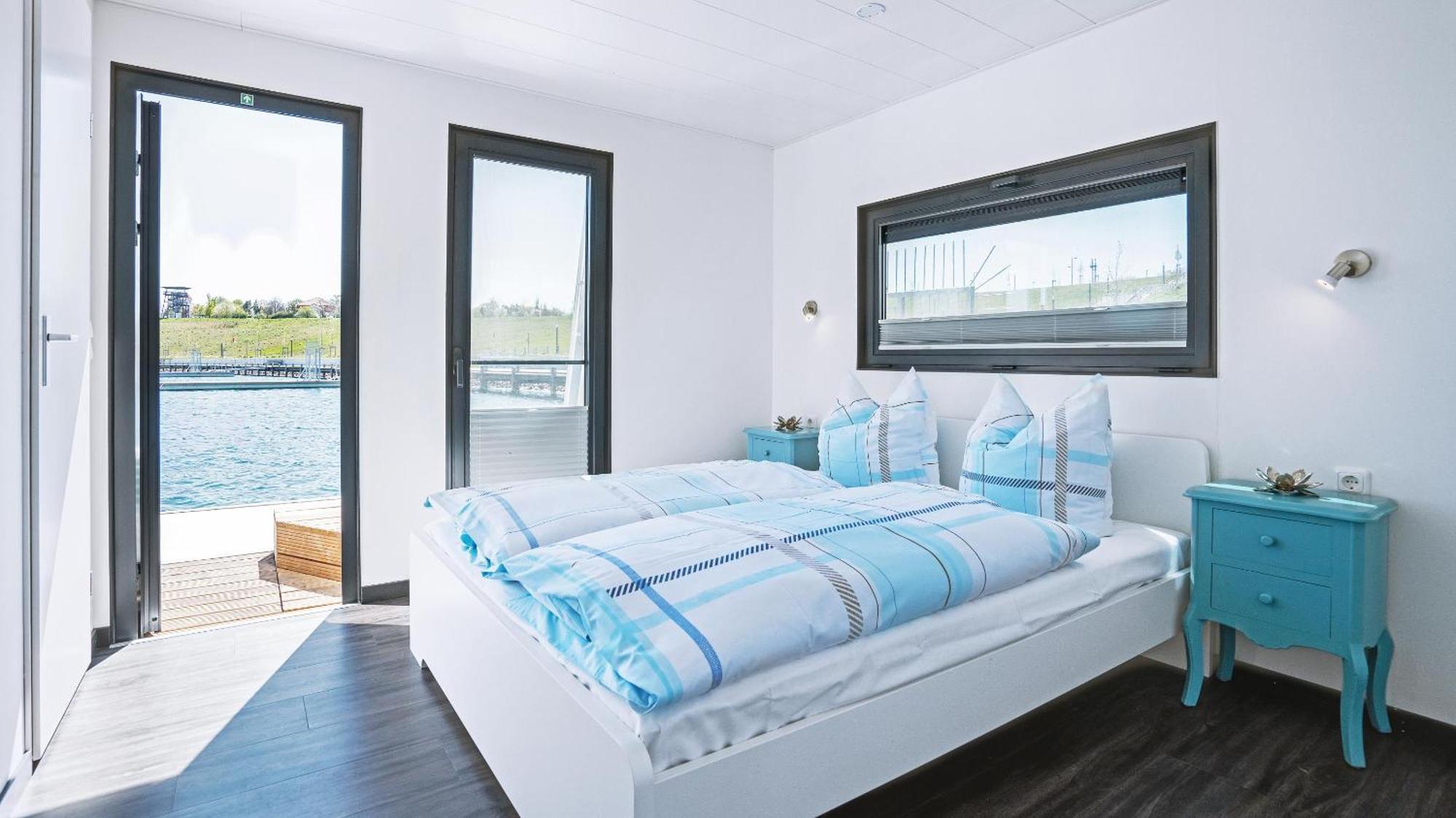 Geiseltalsee Hausboot - Floating House - Hausboot Junior Braunsbedra Exterior photo